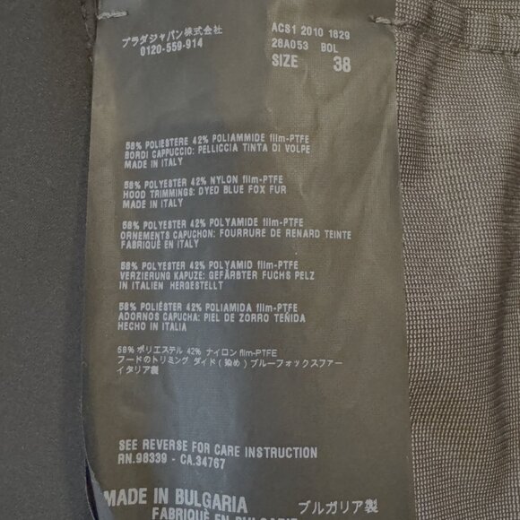 Prada 3 in 1 Gore-Tex jacket, W European size 38 - Picture 5 of 10